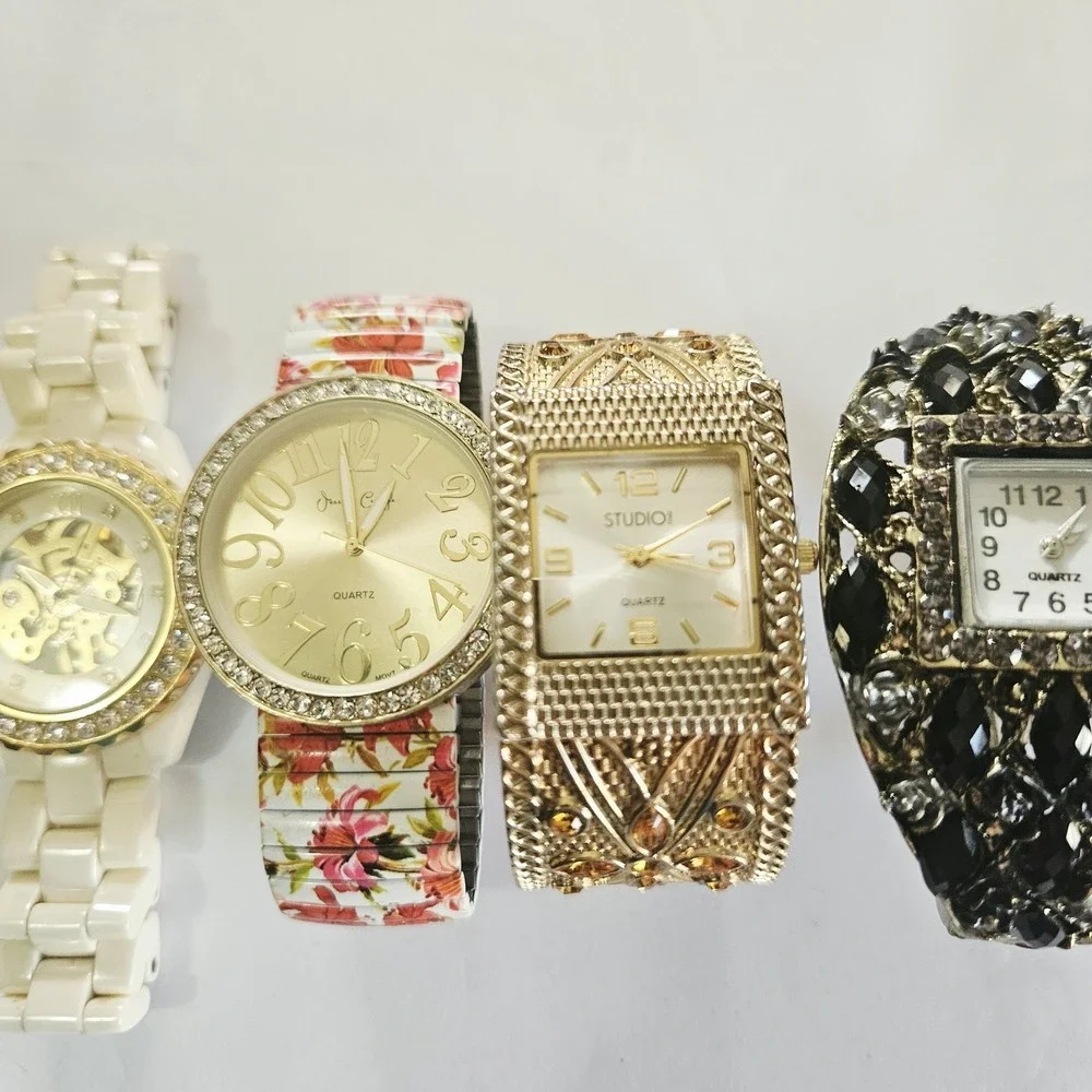 Lot‎ Of Womens Watches Stylish Time Pieces Modern And Vintage Looks